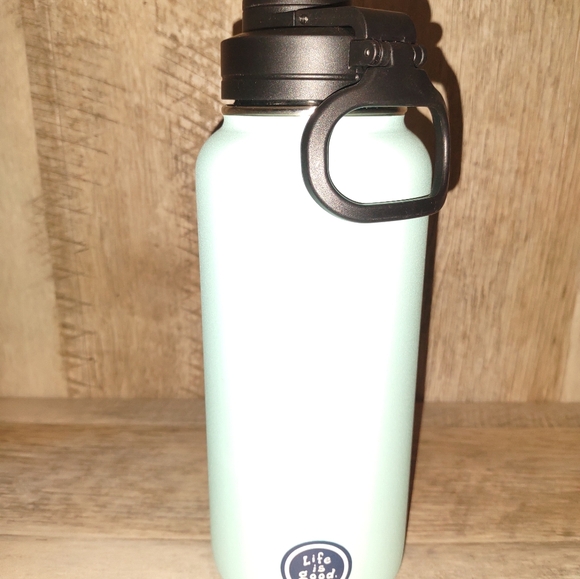 Life is good 32 oz stainless water bottle - Picture 2 of 3